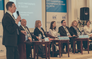 Camera de Comerţ şi Industrie în parteneriat cu FinComBank a organizat cea de-a doua ediţie a forumului de afaceri „Acces la finanţare din programele internaţionale”. Camera de Comerţ şi Industrie în parteneriat cu FinComBank a organizat cea de-a doua ediţie a forumului de afaceri „Acces la finanţare din programele internaţionale”.